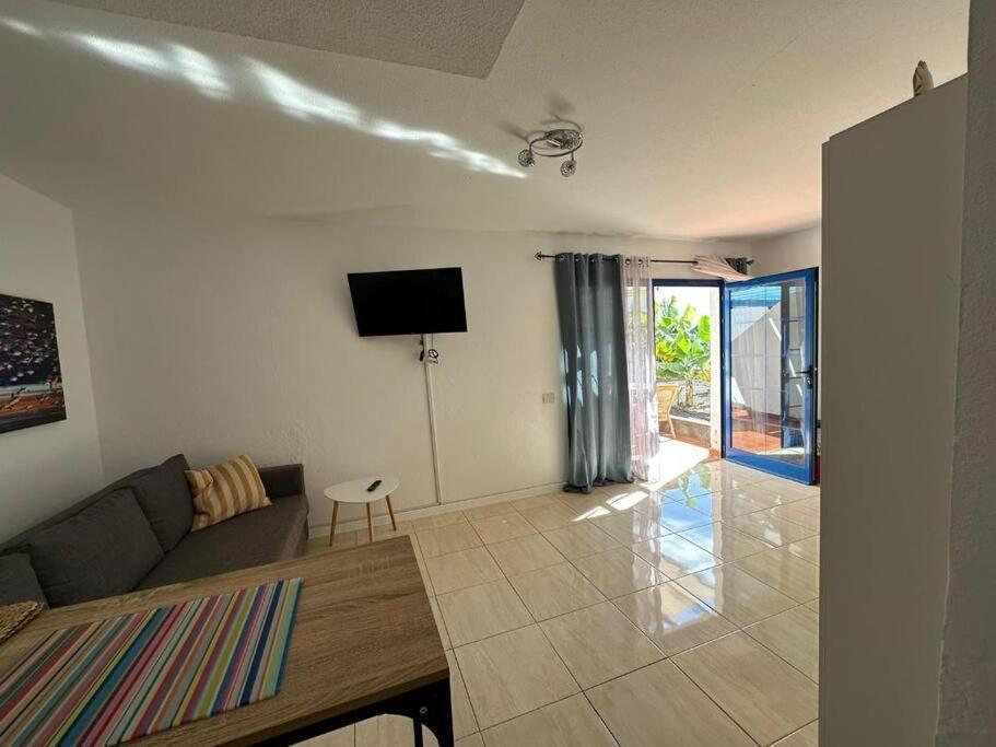 Nenita Apartment กาเลตาเดฟุสเต ภายนอก รูปภาพ